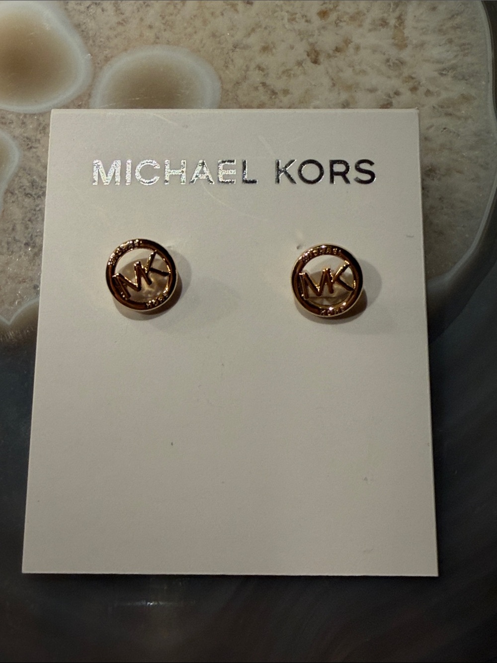 Michael Kors MK NWT Gold Tone Pierced Stud Earrings ($75 retail)